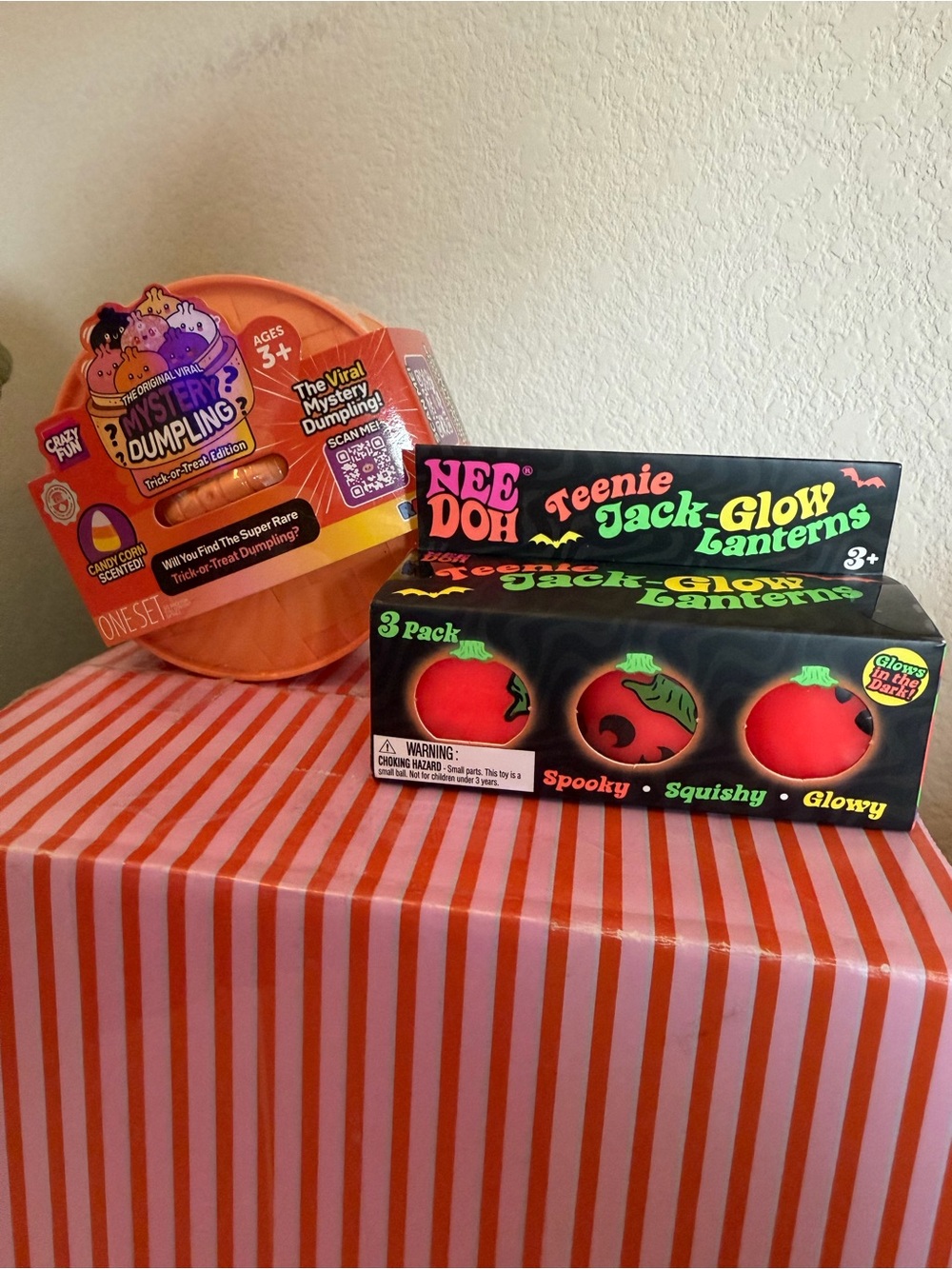 🎃🎃NeeDoh “TEENIE JACK GLOW LANTERNS” 🎃🎃, RMS MYSTERY DUMPLING “Candy Corn”🎃🎃